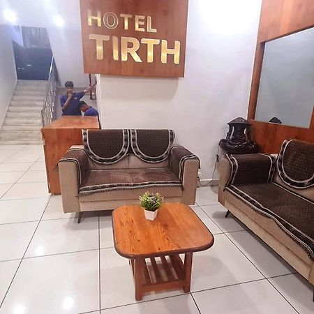 Hotel Tirth Ankleshwar Zewnętrze zdjęcie
